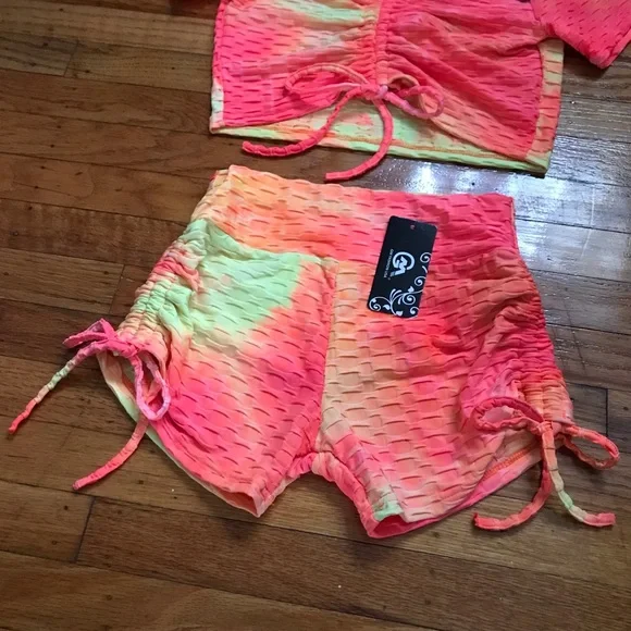 Matching Gym Set Shorts and Shirt - Picture 3 of 6